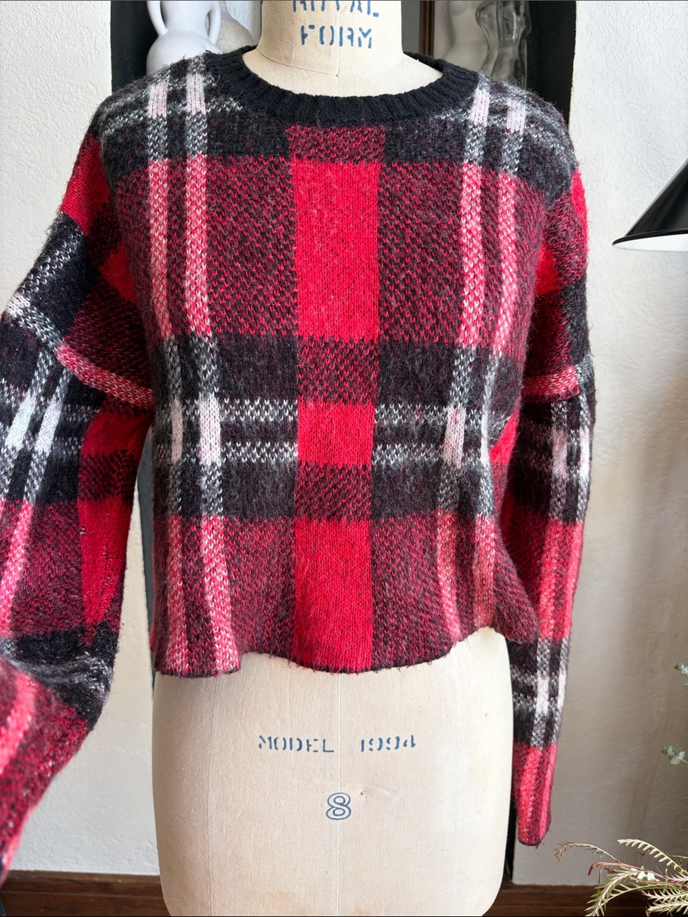 Plaid Brush Knit Sweater Red Black White Cropped Boxy Grunge Y2K M